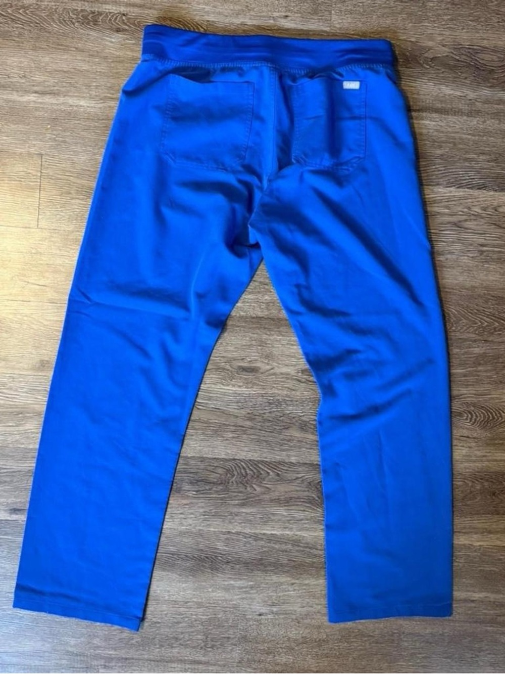 Figs Winning Blue Scrub Pants
Size L 
30 inch inseam - Picture 5 of 7